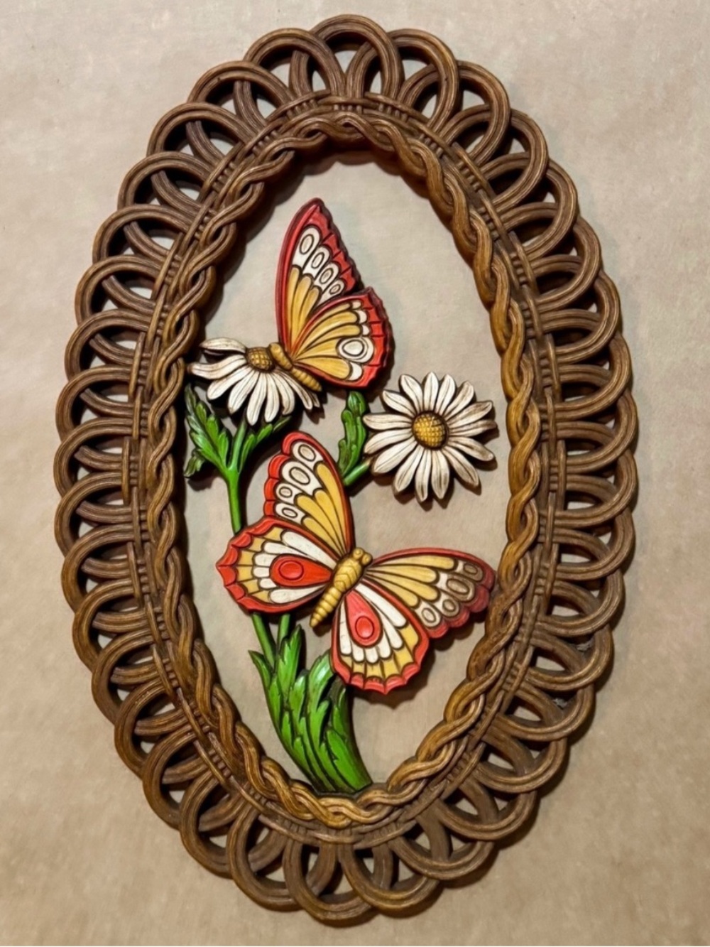 Vintage 1978 Coppercraft Guild Butterfly Daisy Wall Hanging Wicker Look 15”
